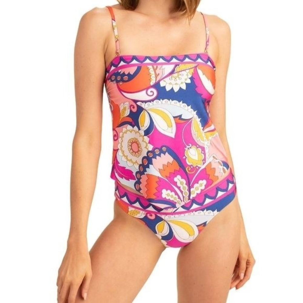 NWT Trina Turk 6 Sevilla Pink Handkerchief Bikini Swim Top 132432